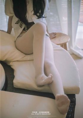 比基尼AV少妇荡乳AV美女_剧情片在线视频观看