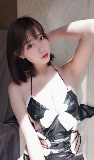两男一女一床一添一摸_720高清视频播放