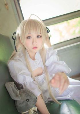 亚洲女同12舌吻三区_高清完整版
